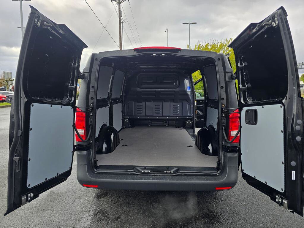 Used 2019 Mercedes-Benz Metris image 11
