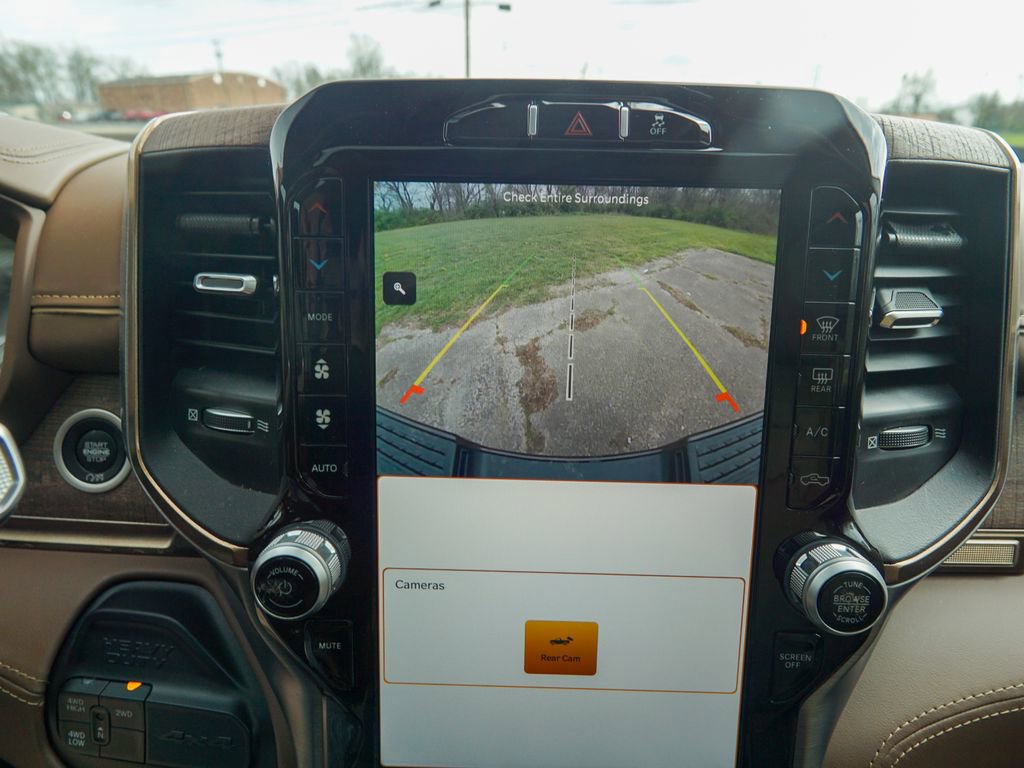 Used 2023 RAM 3500 Limited AWD/4WD image 32
