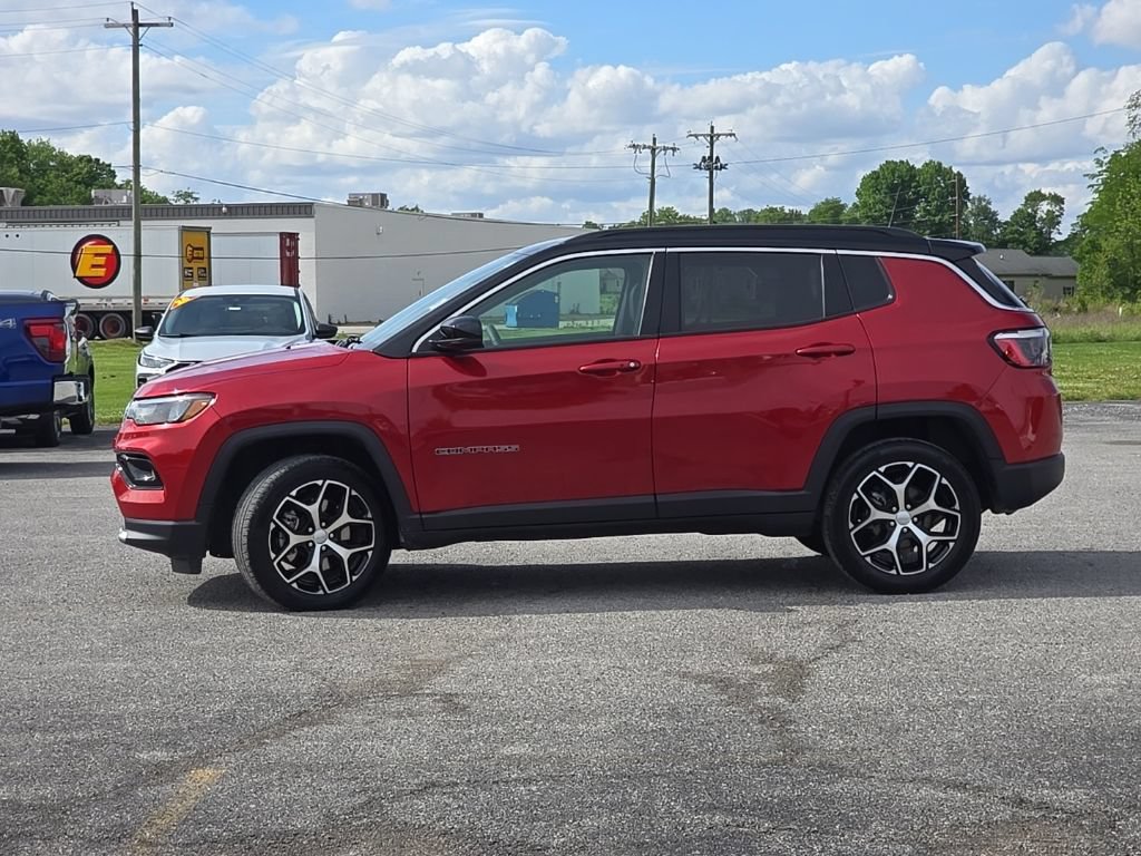 Certified 2024 Jeep Compass Limited AWD/4WD image 4