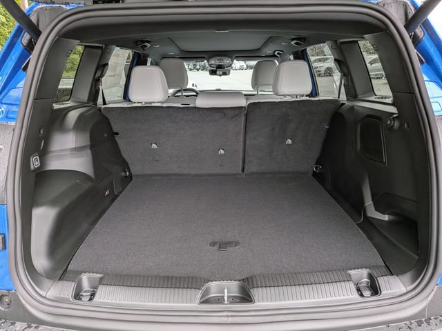 New 2026 Jeep Cherokee Overland w/ Advanced Pro Tech Group AWD/4WD image 13