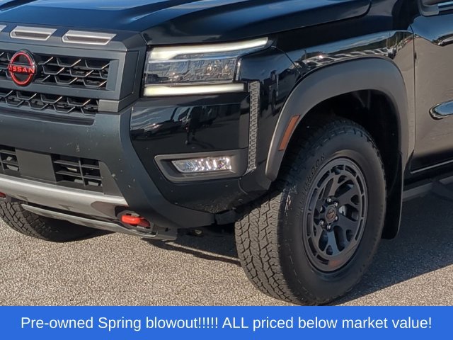 Used 2025 Nissan Frontier PRO-4X AWD/4WD image 17