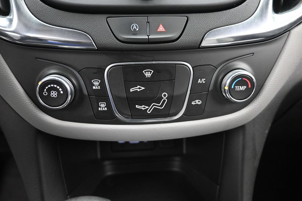 Used 2023 Chevrolet Equinox LT FWD image 19