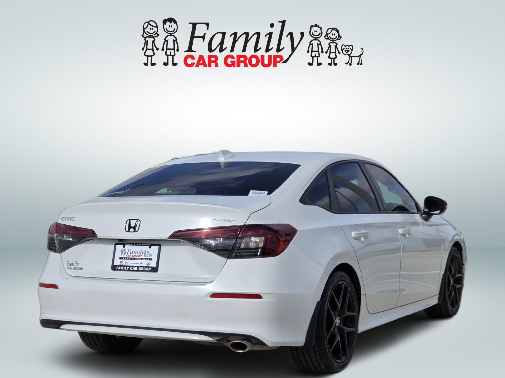 Used 2025 Honda Civic Sport image 4