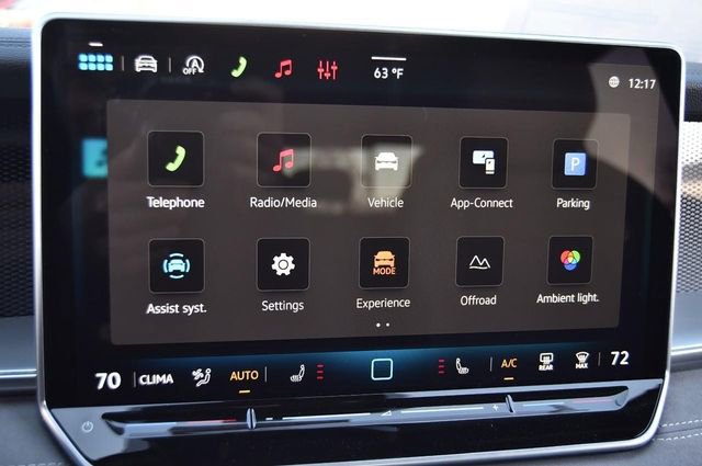 New 2026 Volkswagen Tiguan SE R-Line image 15