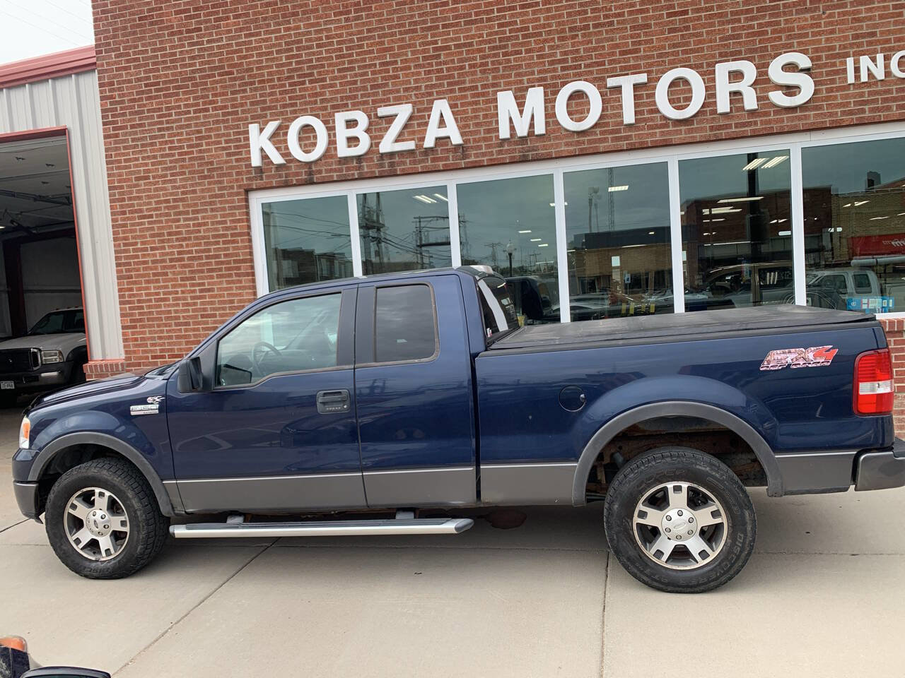 Used 2005 Ford F150 FX4 image 3