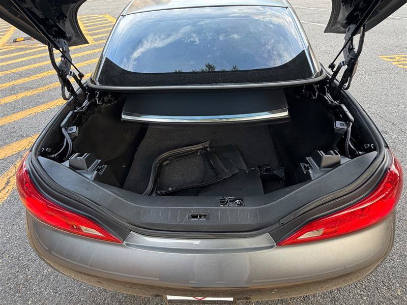 Used 2010 INFINITI G37 Convertible w/ Premium Pkg RWD image 22