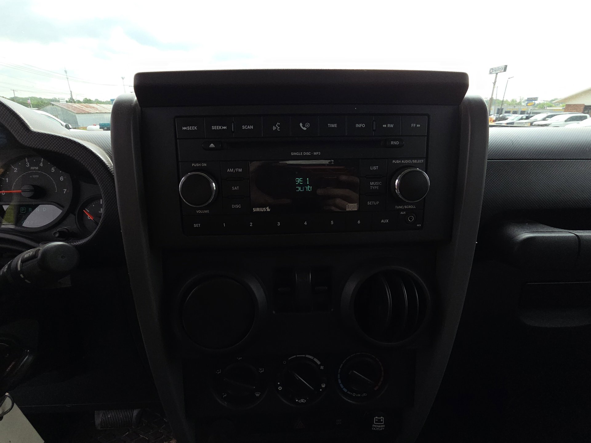 Used 2008 Jeep Wrangler X AWD/4WD image 10