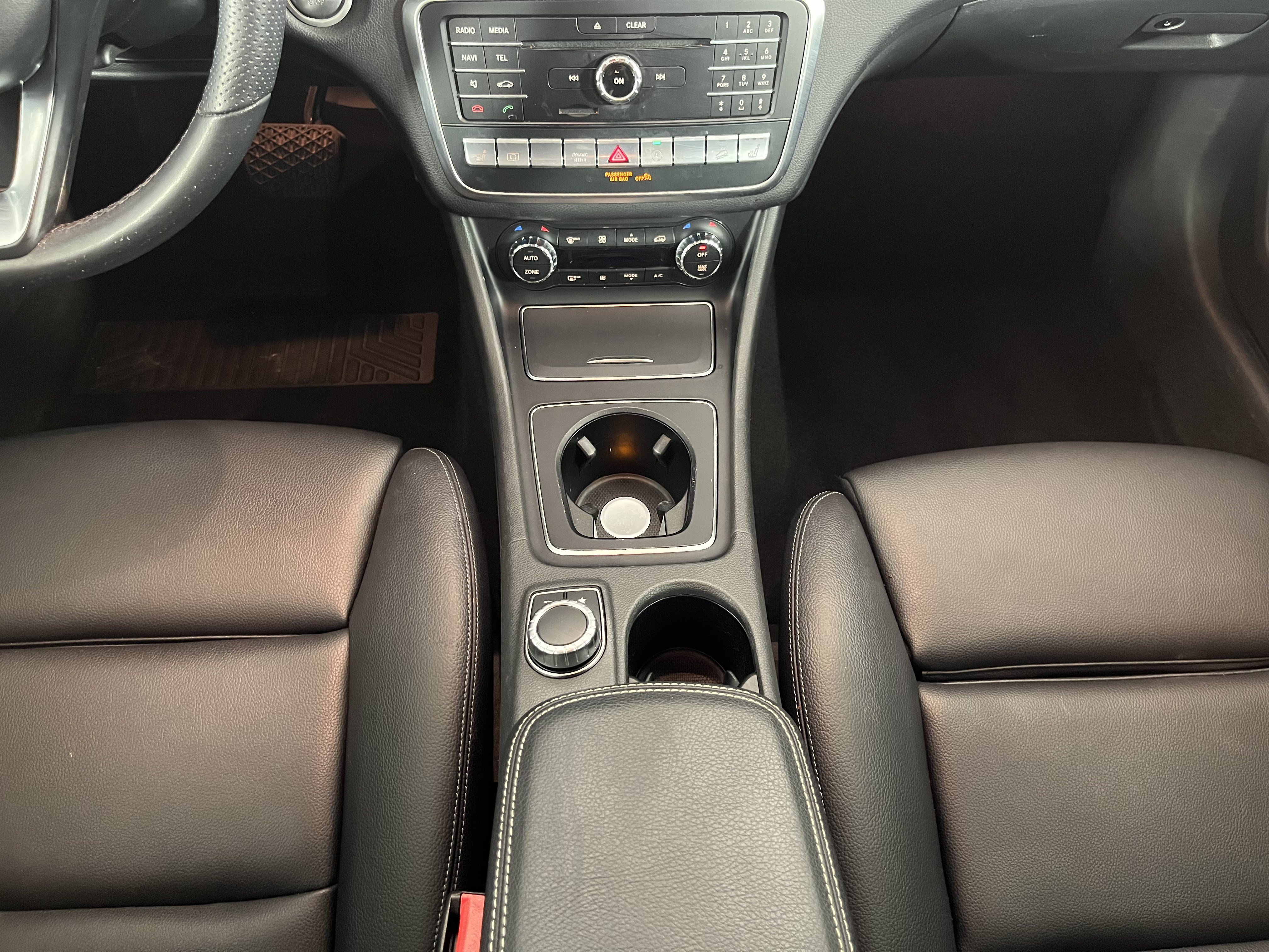 Used 2019 Mercedes-Benz GLA 250 4MATIC image 16