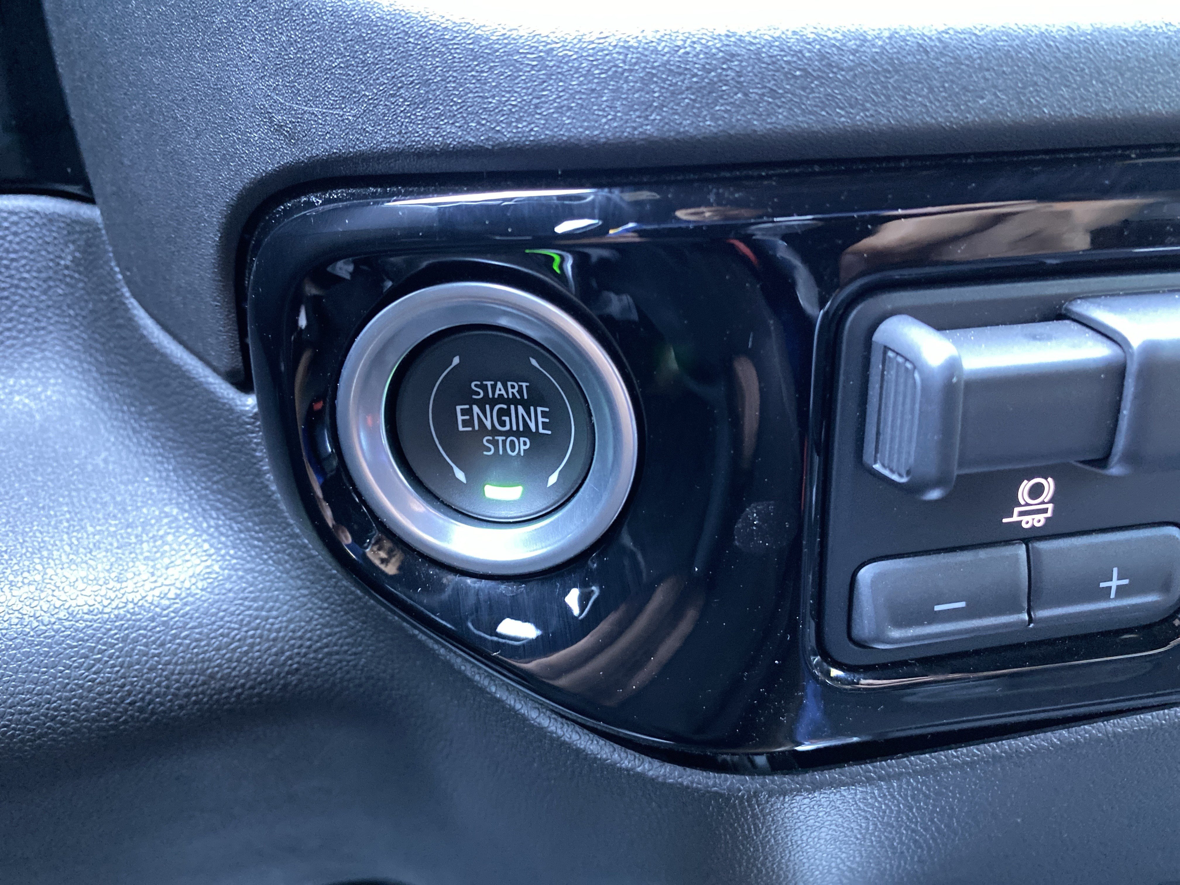 Used 2023 Chevrolet Silverado 1500 High Country w/ High Country Premium Package AWD/4WD image 30