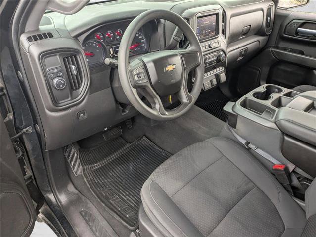 Used 2020 Chevrolet Silverado 1500 Custom w/ Custom Value Package image 9