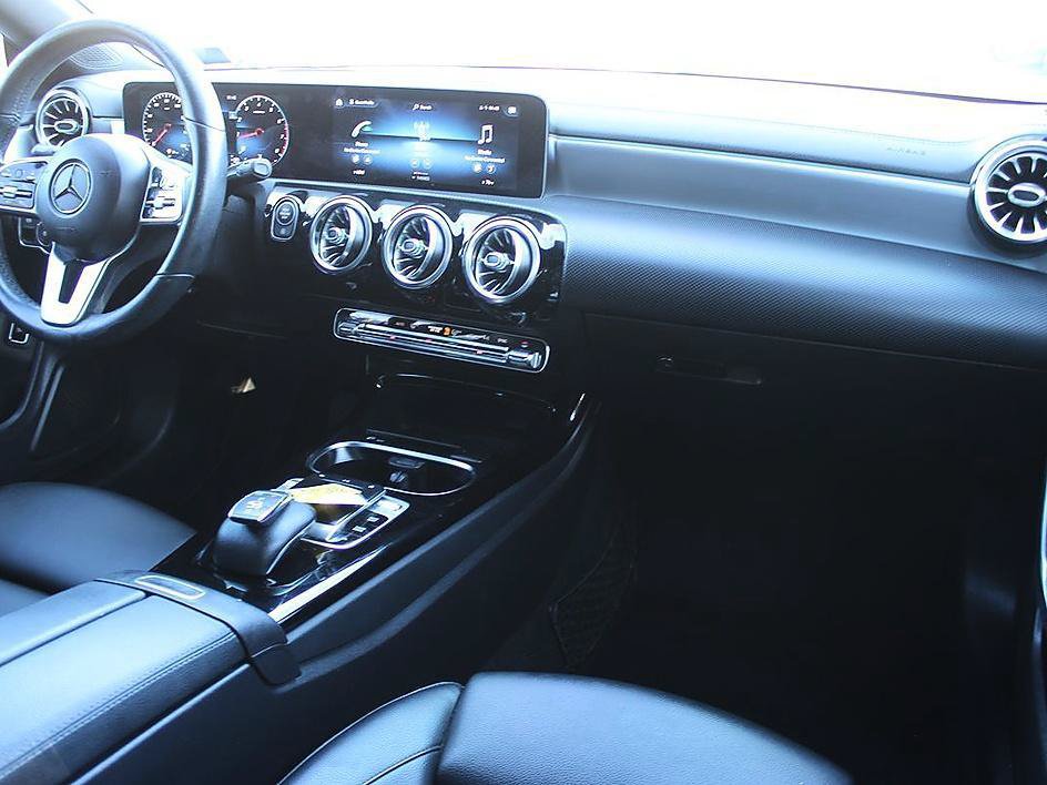 Used 2020 Mercedes-Benz CLA 250 4MATIC image 19
