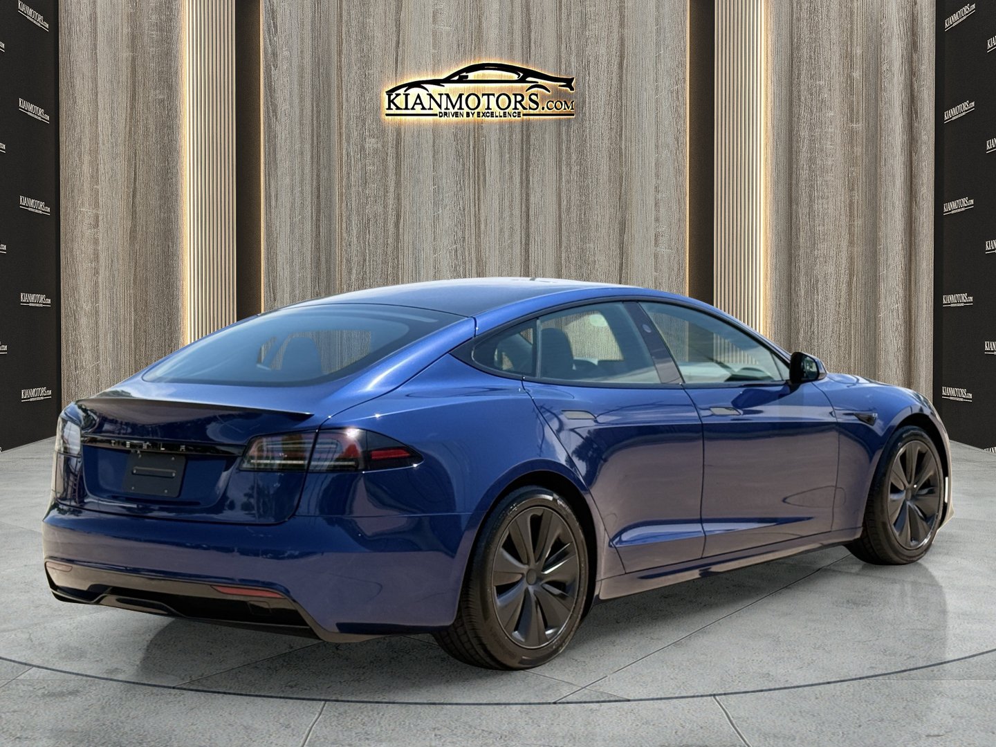 Used 2025 Tesla Model S AWD/4WD image 15