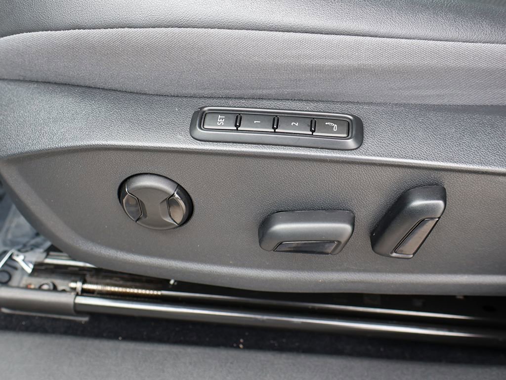 Used 2023 Volkswagen ID.4 S image 37