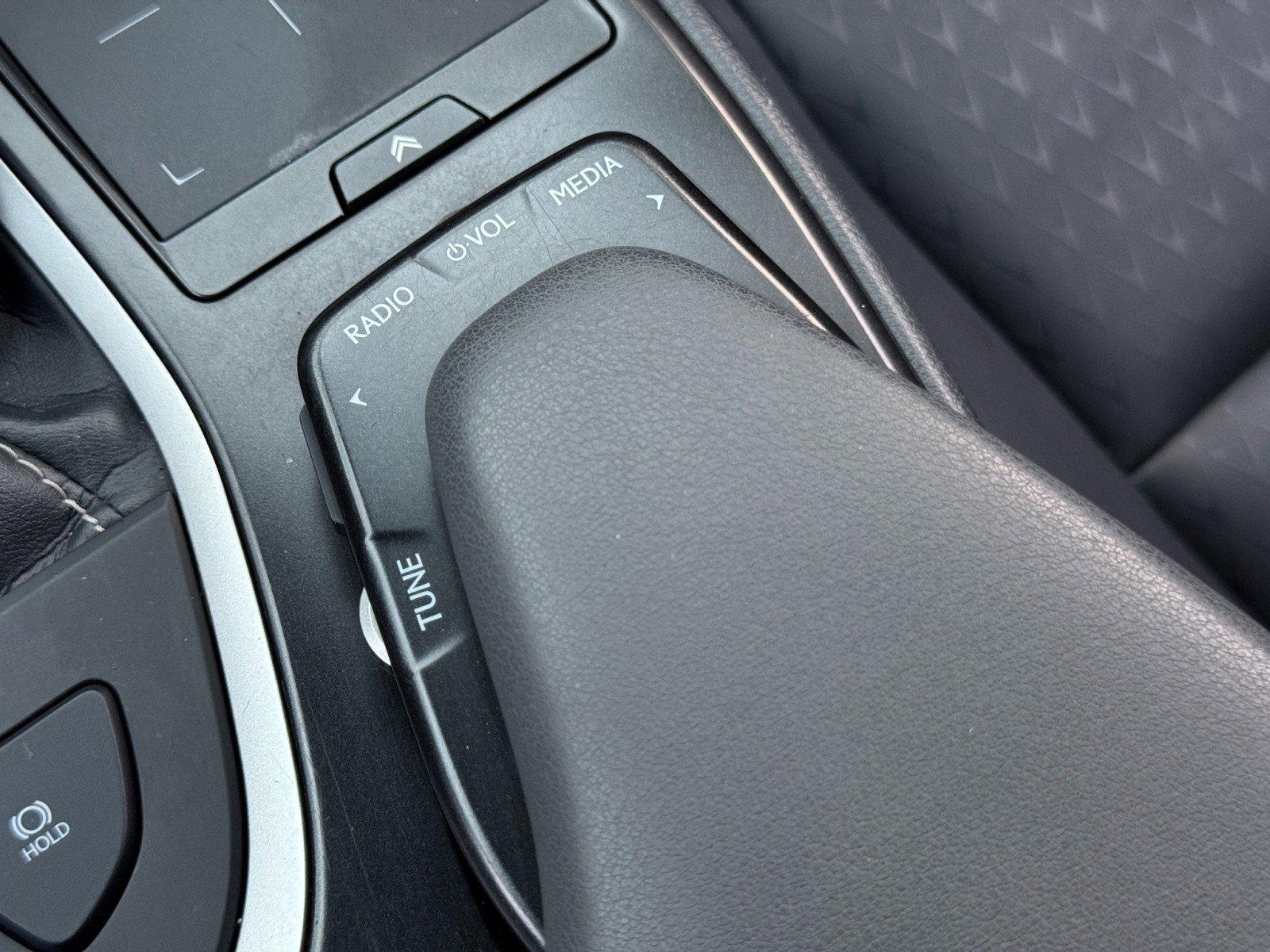 Used 2022 Lexus UX 200 image 28