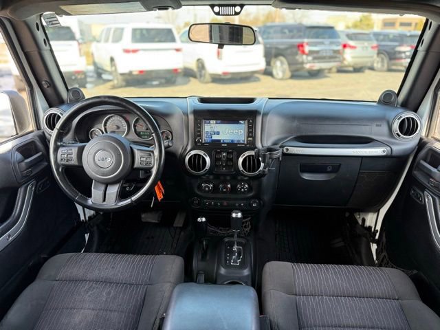 Used 2012 Jeep Wrangler Unlimited Sahara w/ Dual Top Group video 2