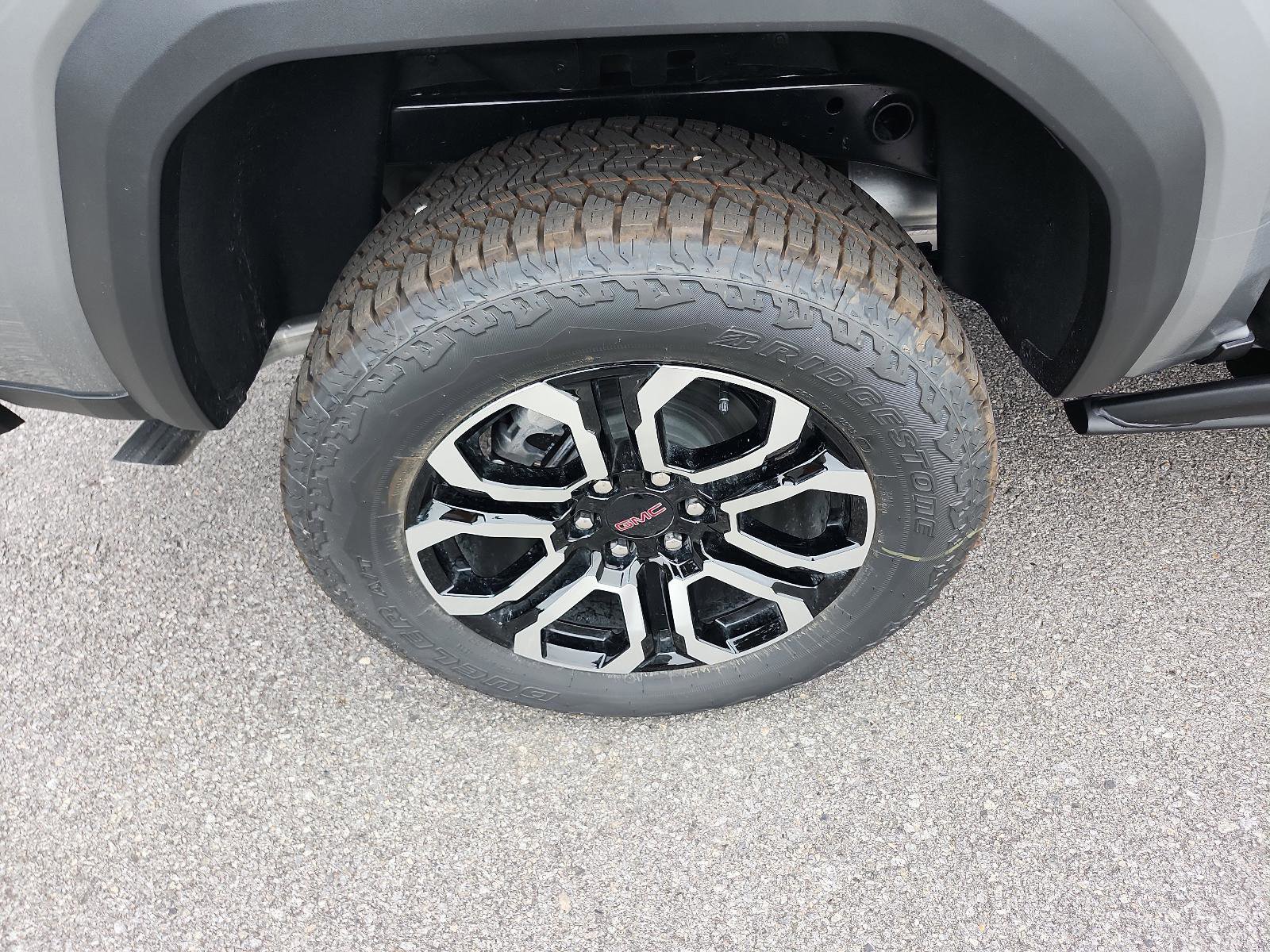 New 2025 GMC Canyon AT4 w/ Nightfall Edition image 5