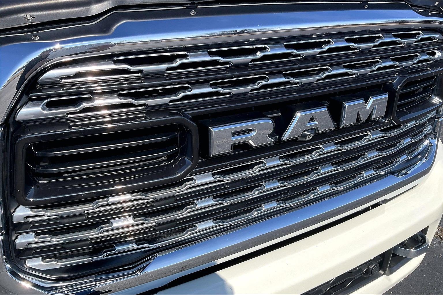 Used 2019 RAM 3500 Limited w/ Max Tow Package image 26