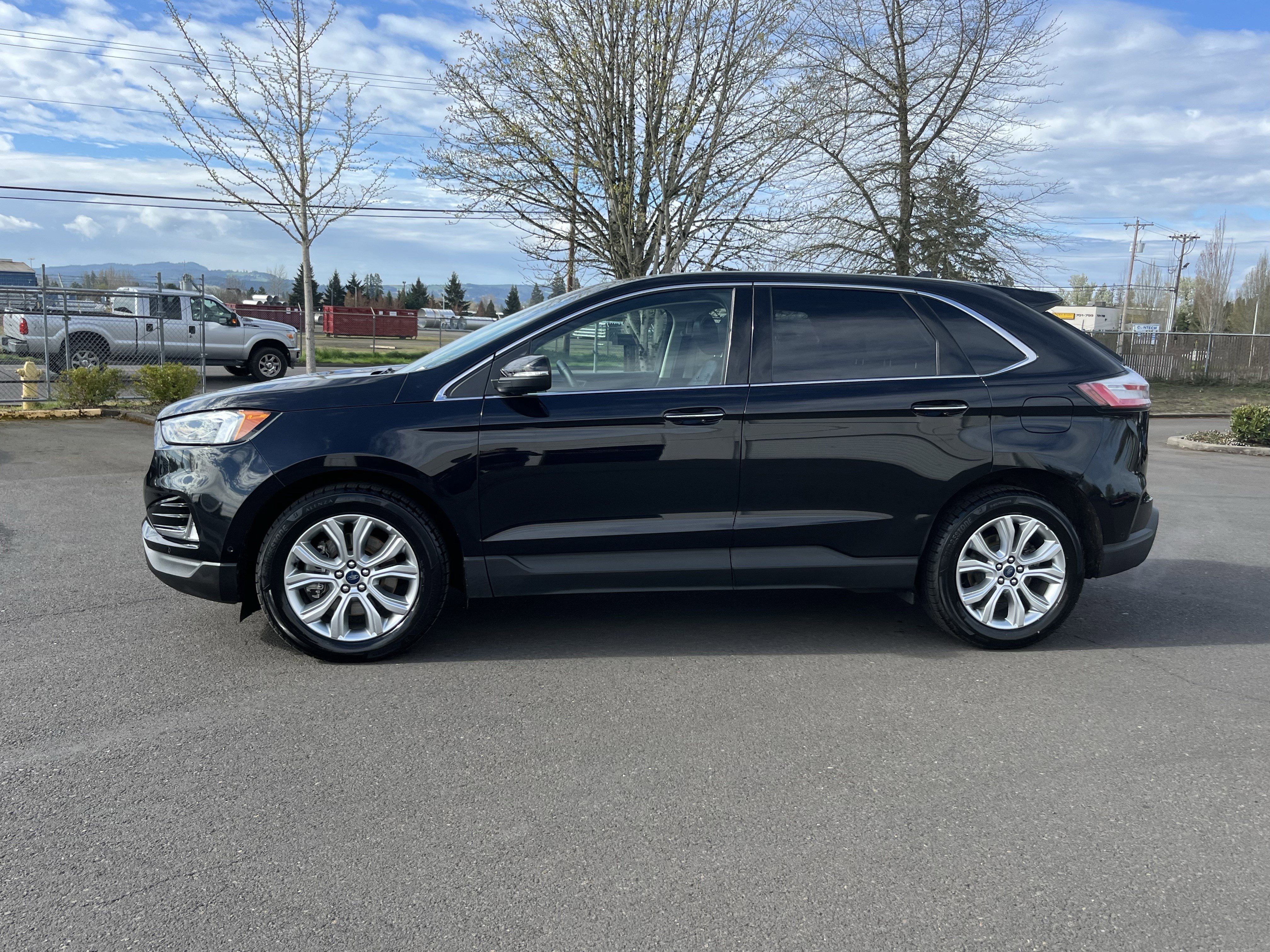 Used 2020 Ford Edge Titanium w/ Equipment Group 301A image 2