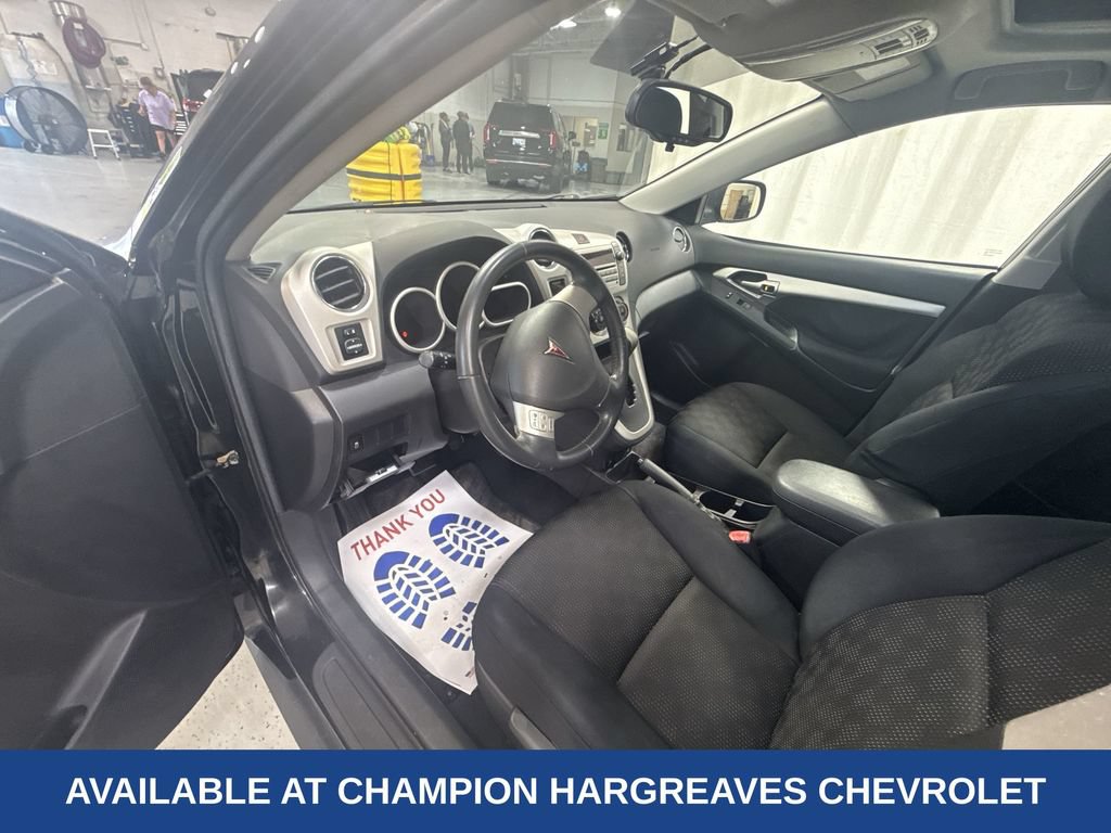 Used 2009 Pontiac Vibe w/ Sun And Sound Package FWD image 13