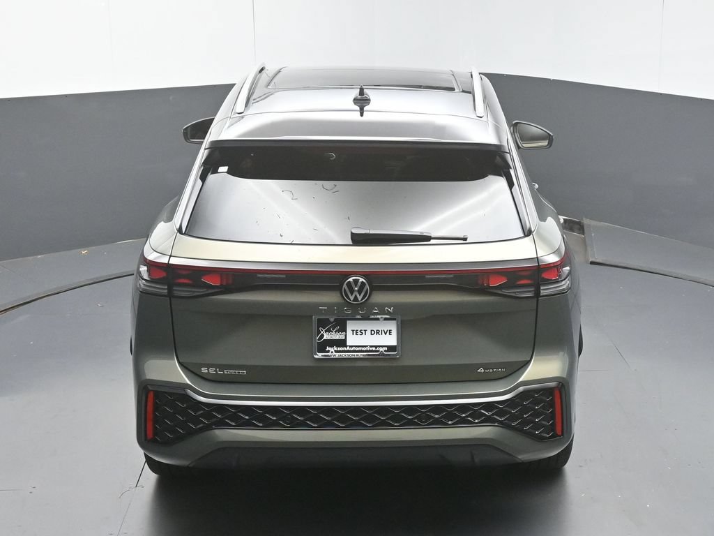 New 2026 Volkswagen Tiguan SEL R-Line AWD/4WD image 47