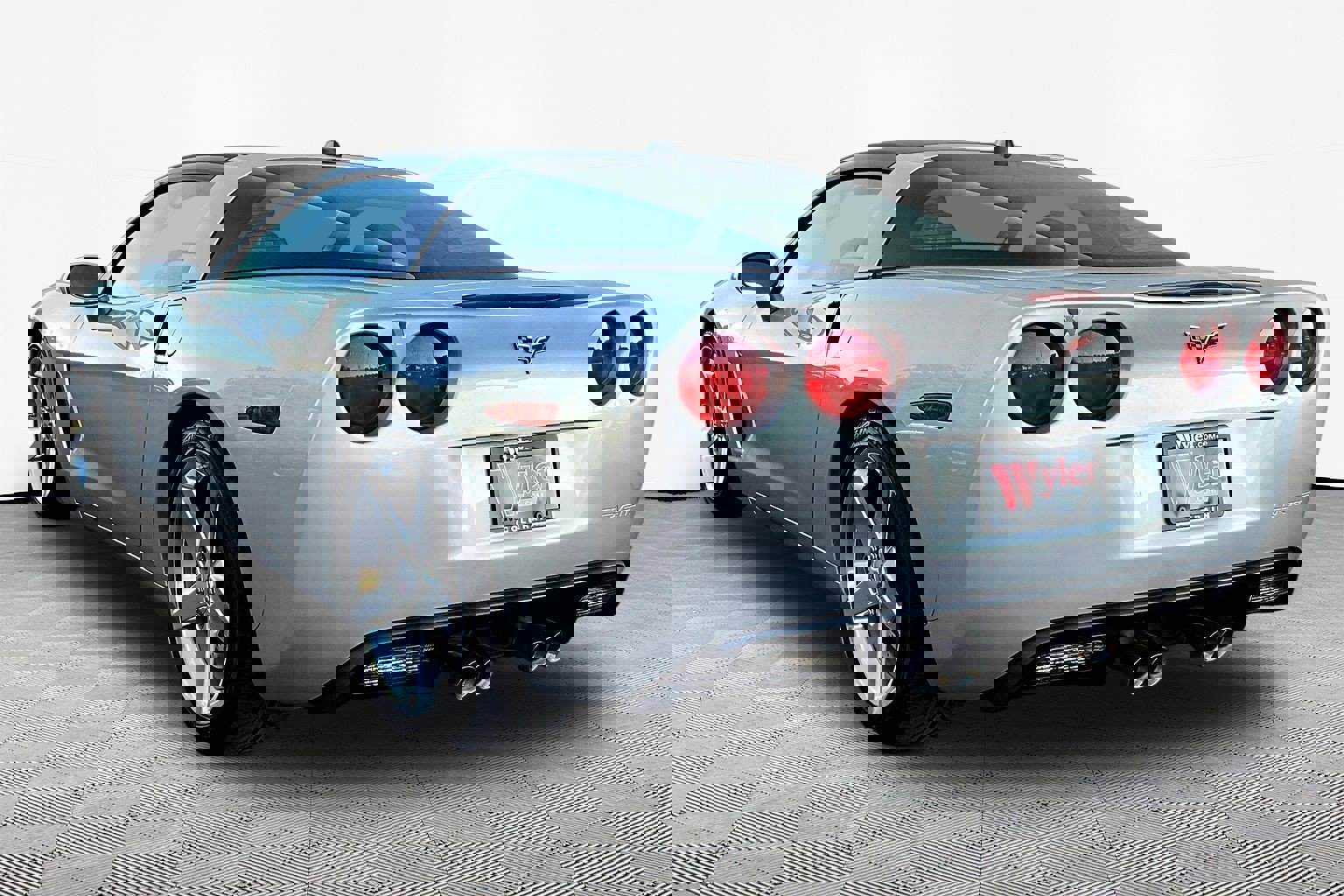 Used 2005 Chevrolet Corvette Coupe w/ Preferred Equipment Group image 4