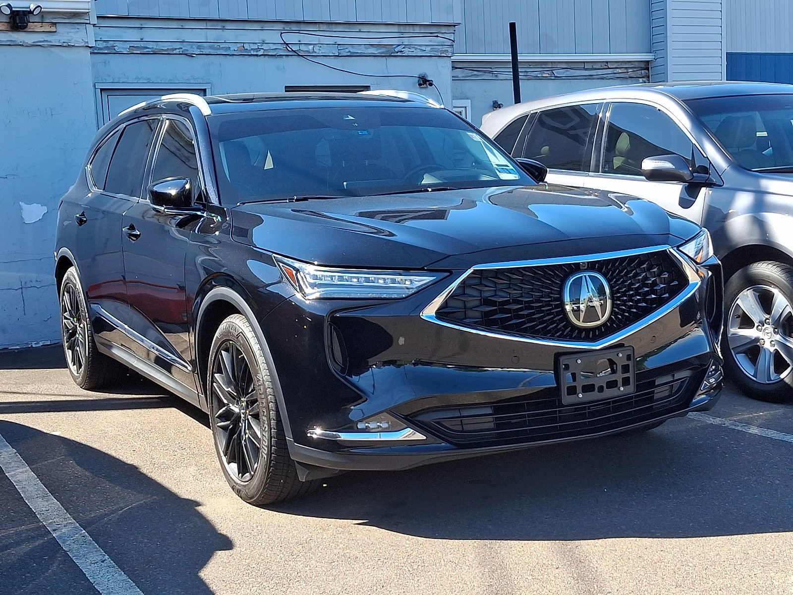 Certified 2022 Acura MDX SH-AWD w/ Advance Package image 3