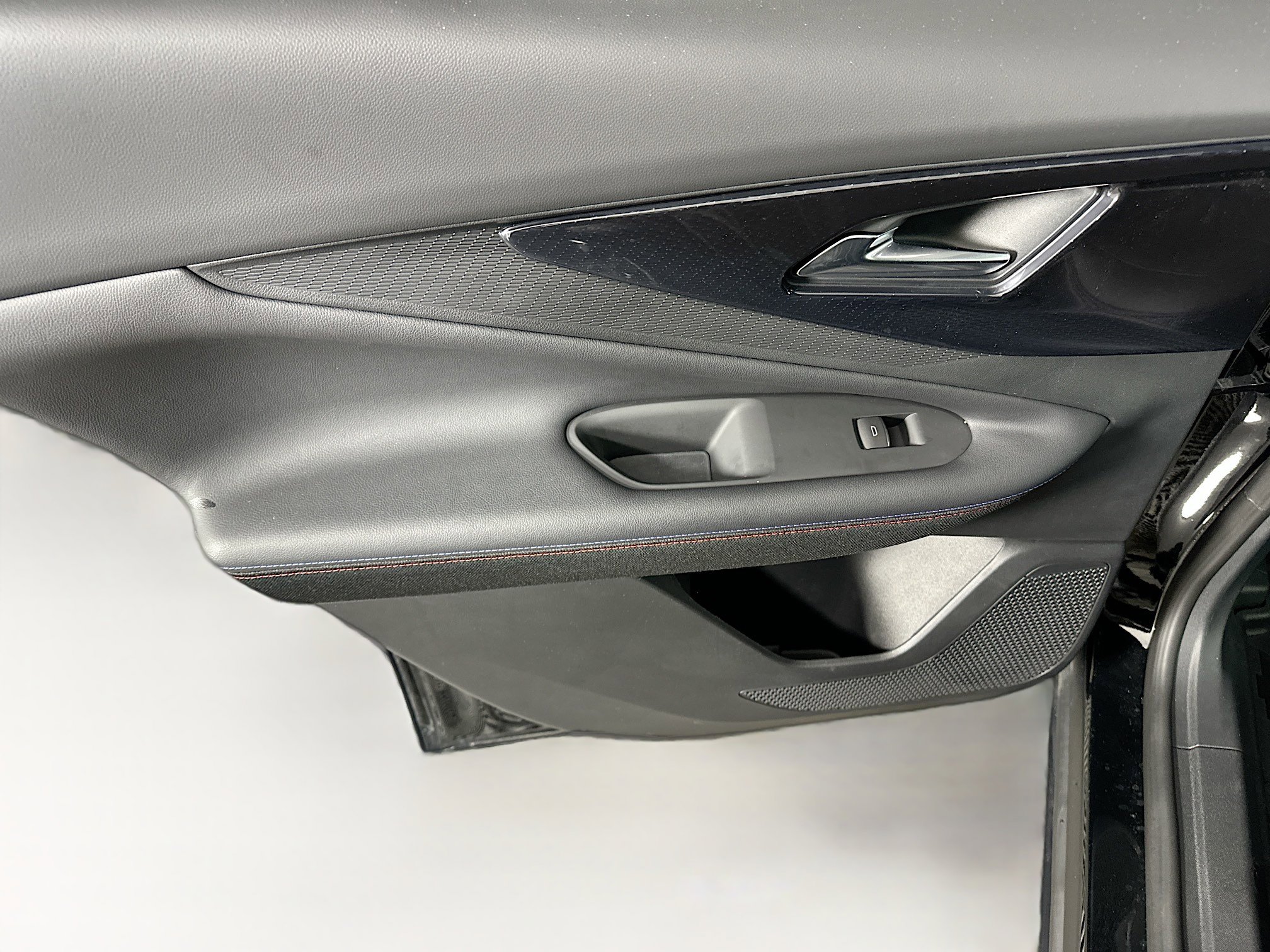 Used 2025 Chevrolet Blazer EV RS image 26