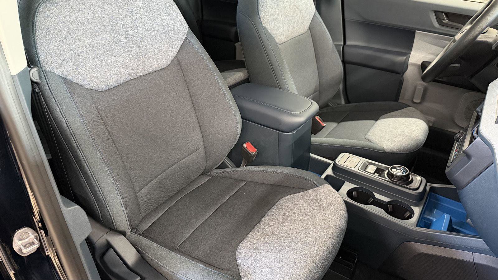 New 2025 Ford Maverick XLT image 27