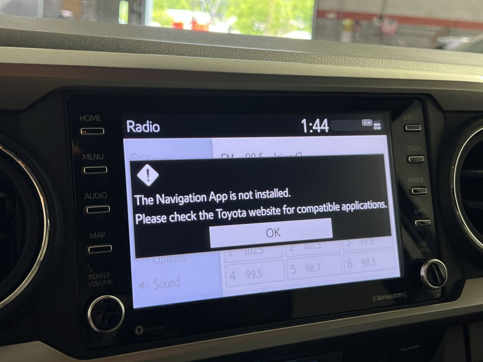 Used 2023 Toyota Tacoma SR5 w/ Technology Package AWD/4WD image 21
