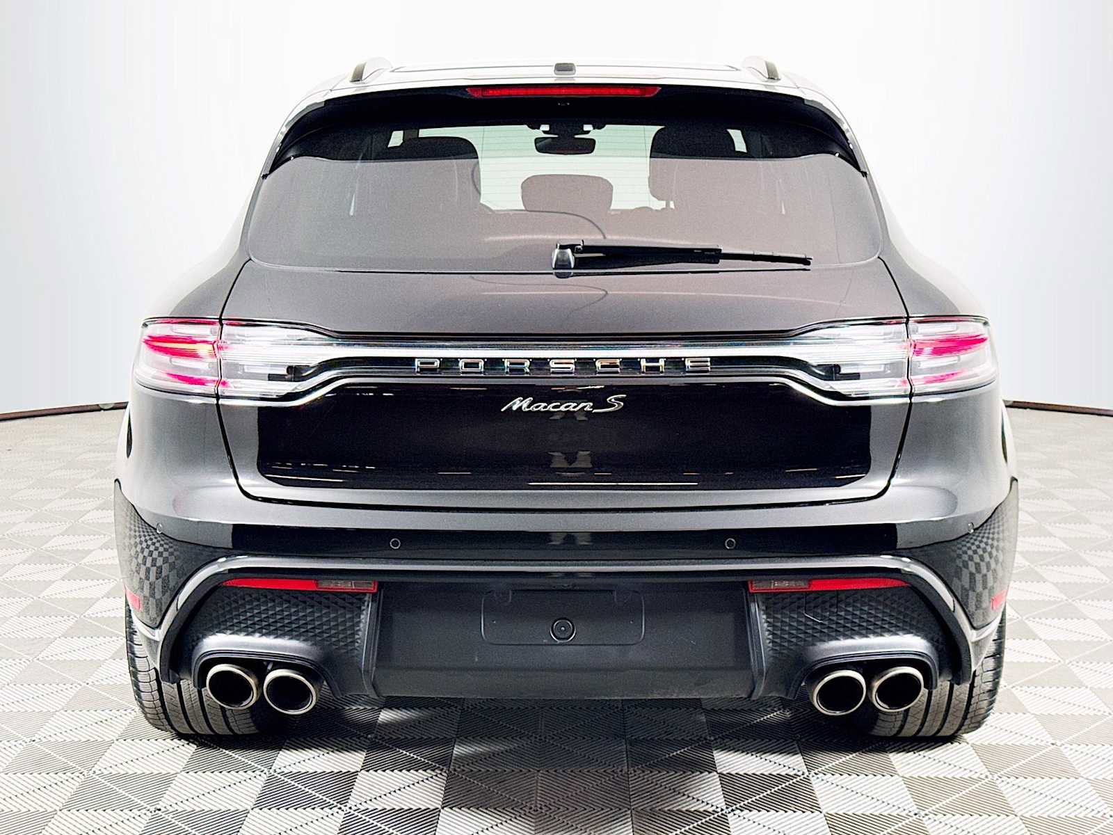 Used 2024 Porsche Macan S image 6