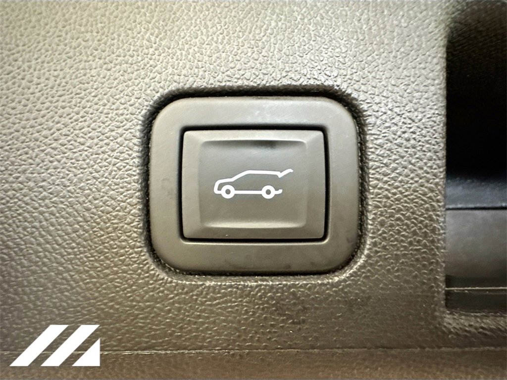 Used 2023 Chevrolet Equinox LT image 27