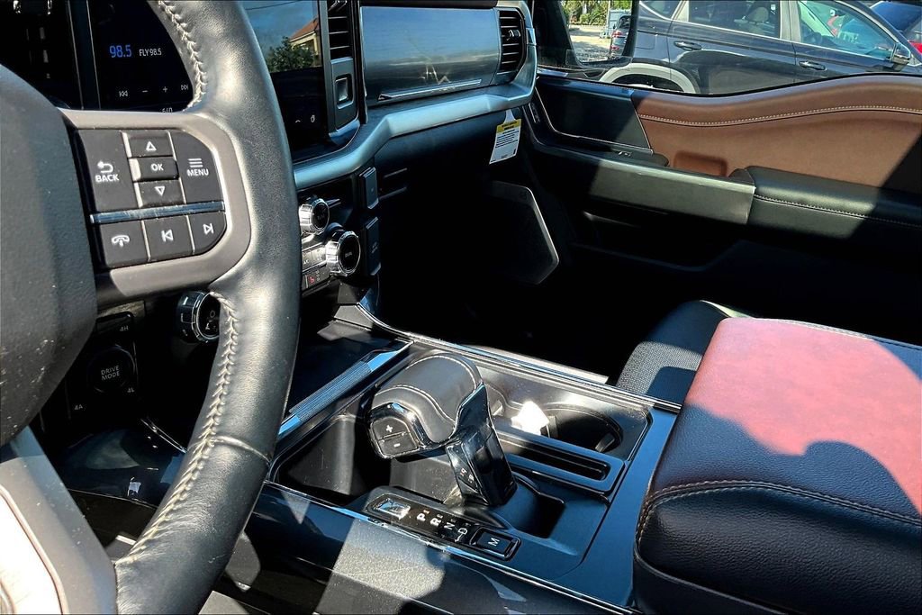 Used 2022 Ford F150 Lariat w/ Equipment Group 502A High image 23