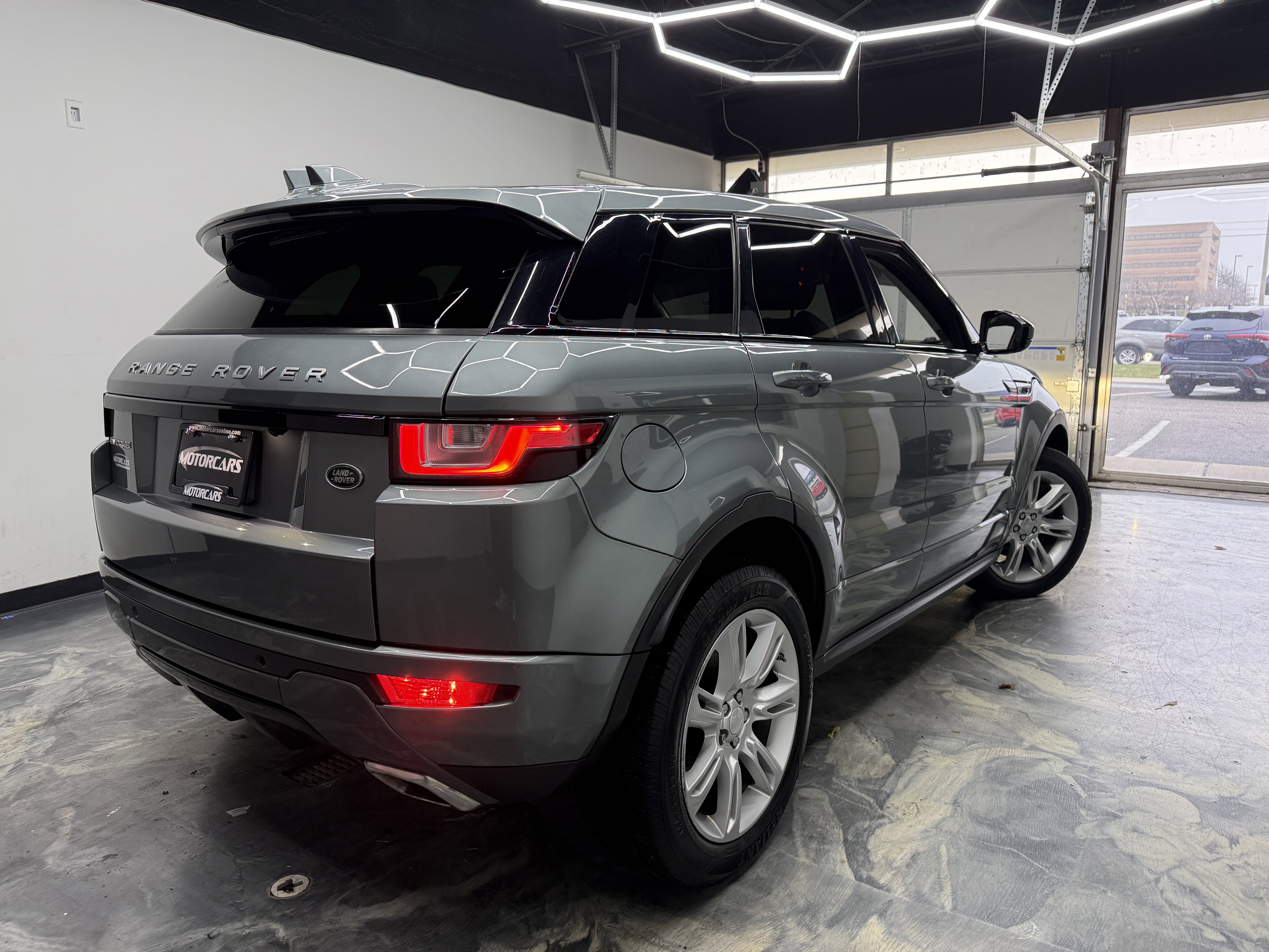 Used 2016 Land Rover Range Rover Evoque HSE Dynamic image 5
