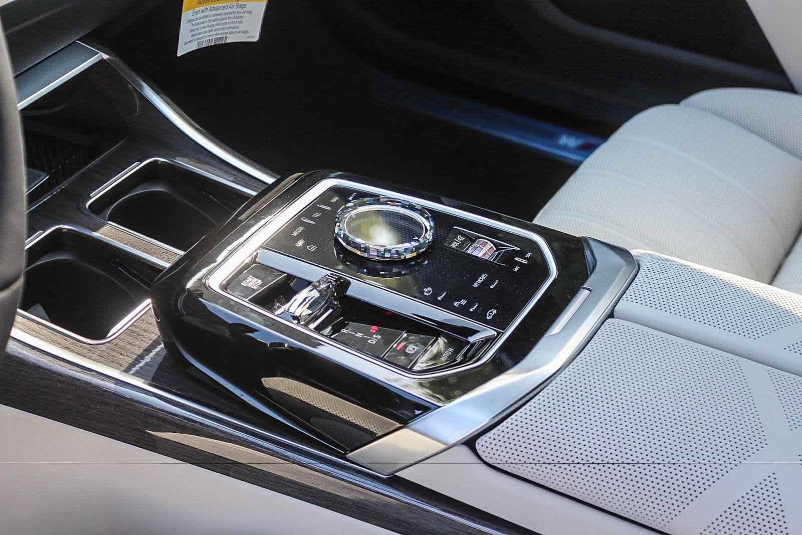 New 2026 BMW 740i RWD image 18