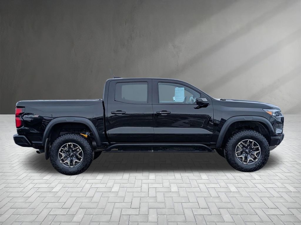 Used 2024 Chevrolet Colorado ZR2 w/ Technology Package image 10