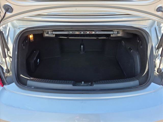 Used 2013 Volkswagen Beetle 2.0T FWD image 6