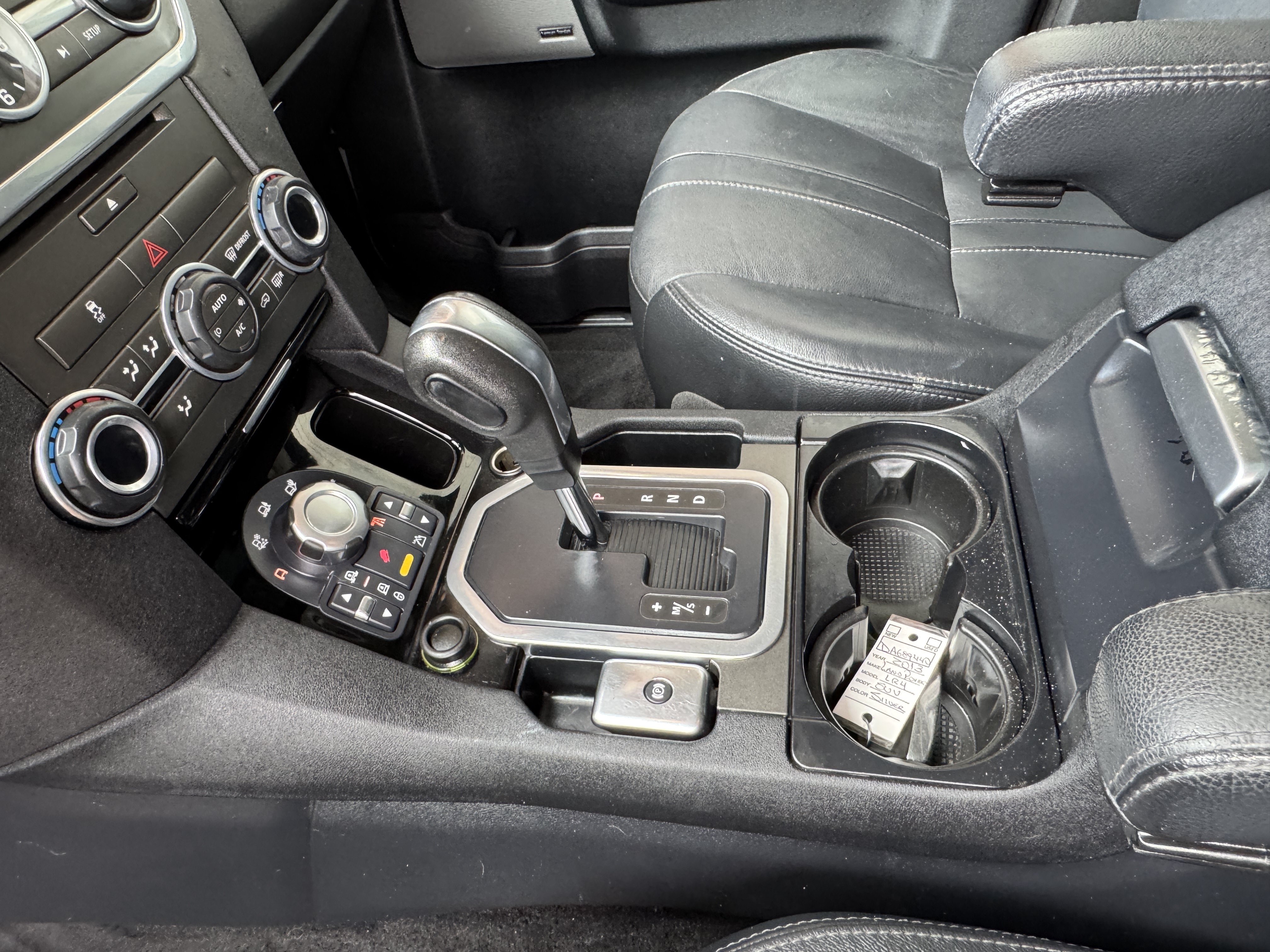 Used 2013 Land Rover LR4 AWD/4WD image 22