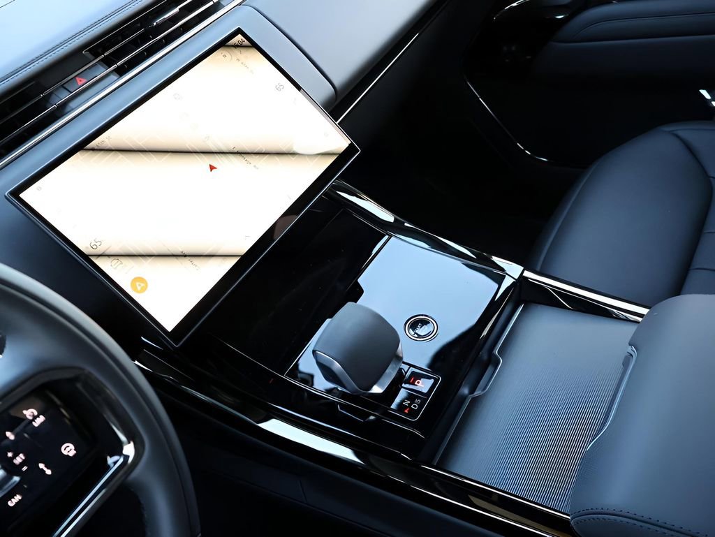 New 2026 Land Rover Range Rover Sport Dynamic SE image 19