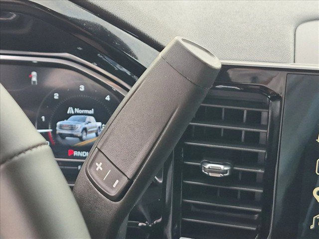 Used 2025 GMC Sierra 1500 SLE AWD/4WD image 12