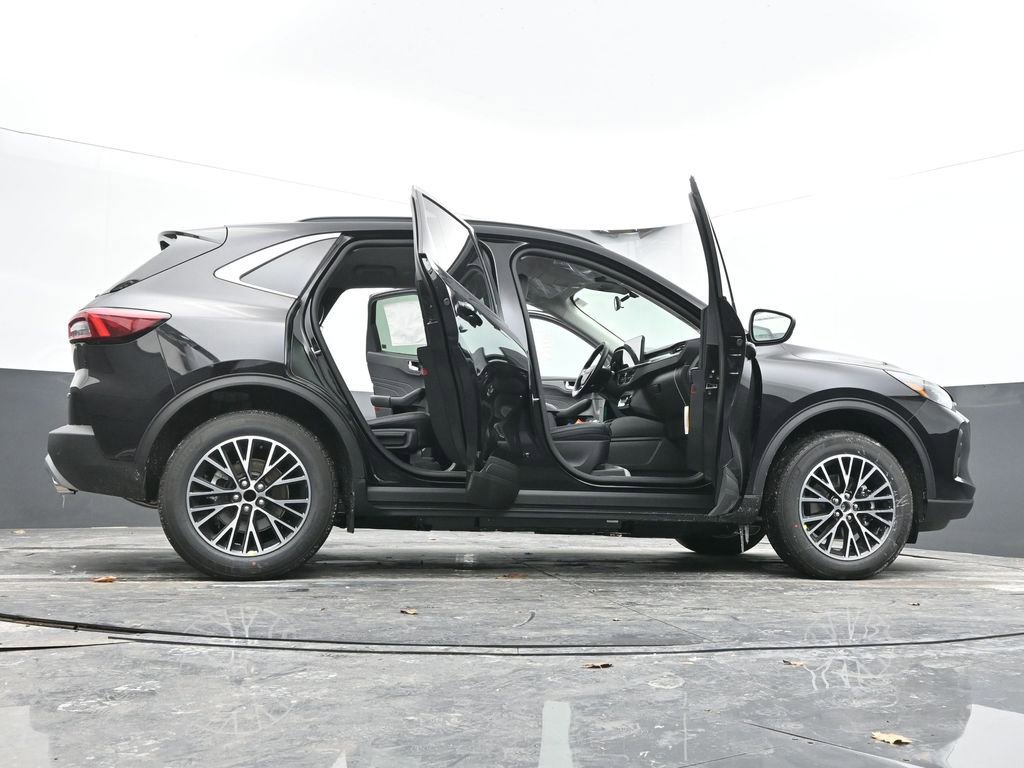 New 2026 Ford Escape SE image 74