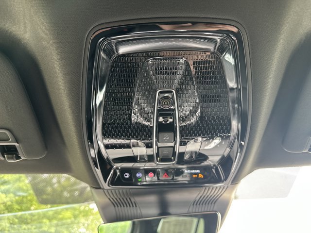 New 2026 Cadillac Vistiq Sport w/ LPO, Floor Liner Package image 23