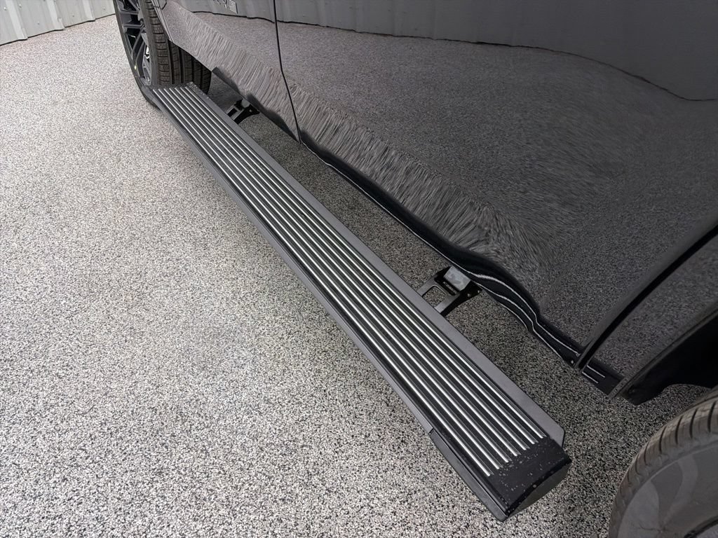 New 2026 Jeep Grand Wagoneer Summit w/ Rear Seat Video Group I AWD/4WD image 20