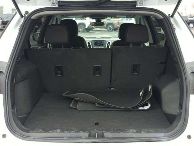 Used 2023 Chevrolet Equinox LT image 15