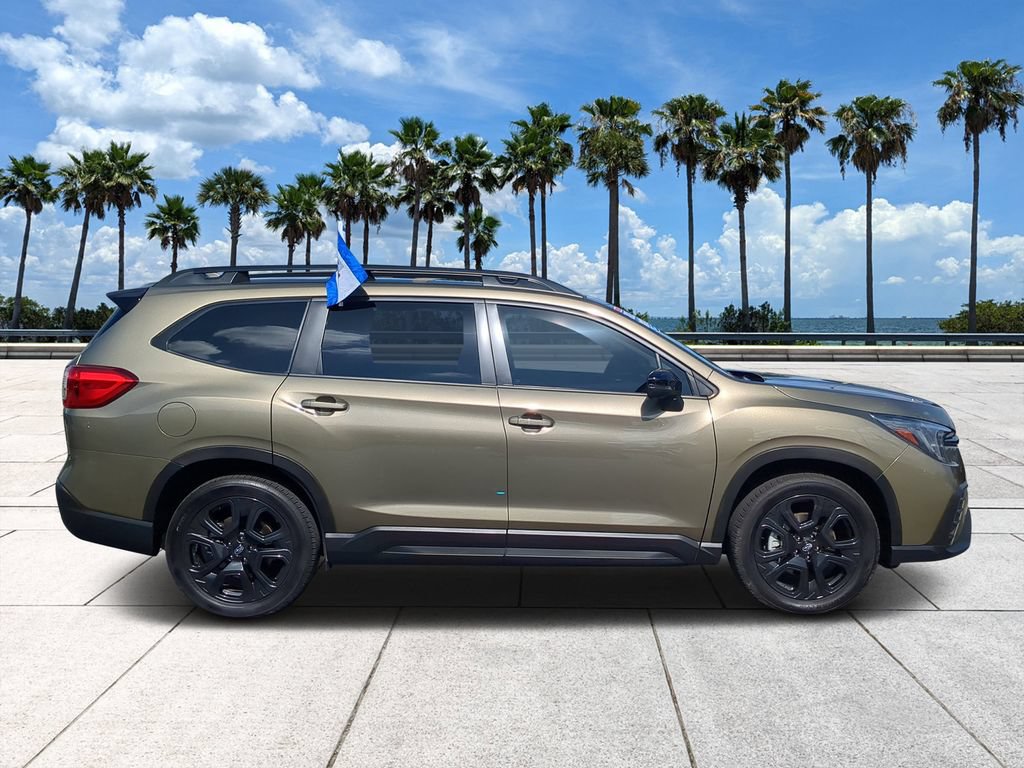 Certified 2023 Subaru Ascent Onyx Edition AWD/4WD image 3