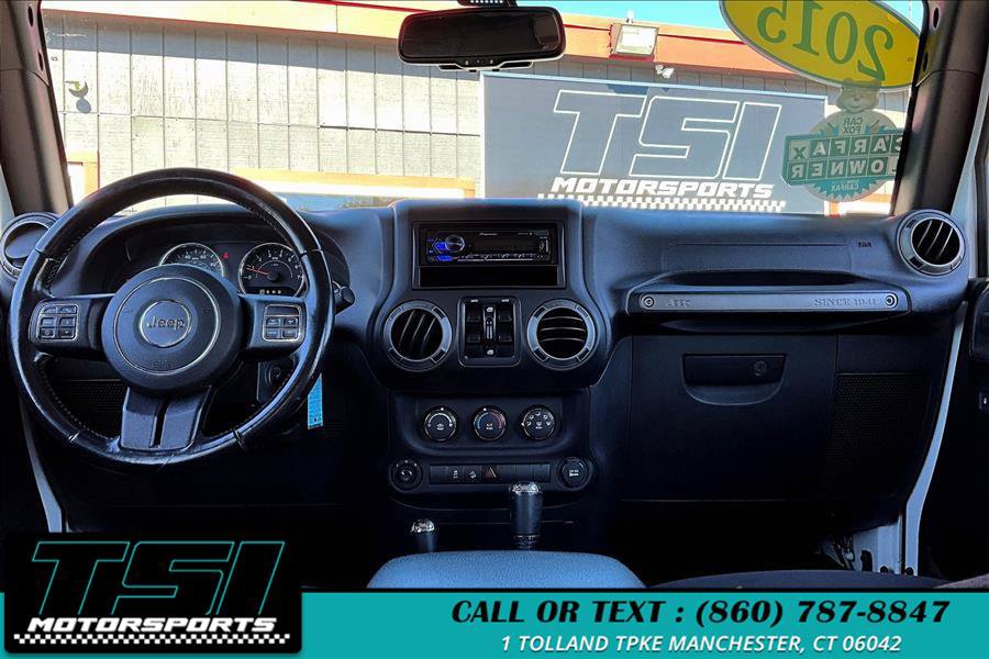 Used 2015 Jeep Wrangler Unlimited Sport w/ Quick Order Package 24S AWD/4WD image 32
