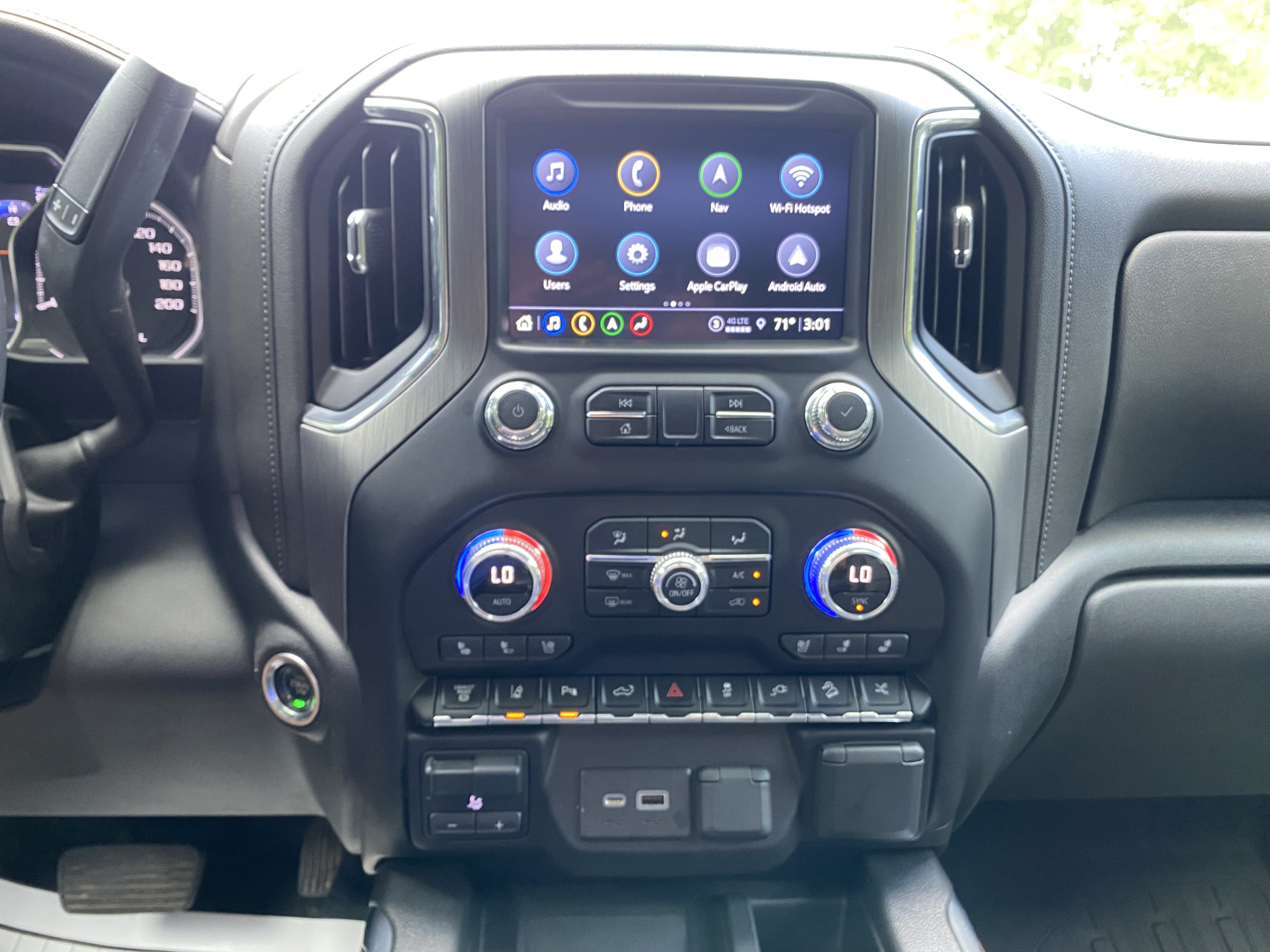 Used 2022 GMC Sierra 2500 Denali w/ Denali Ultimate Package AWD/4WD image 27