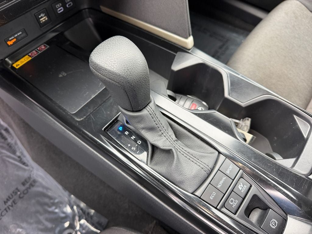 Used 2025 Toyota Camry LE FWD image 21