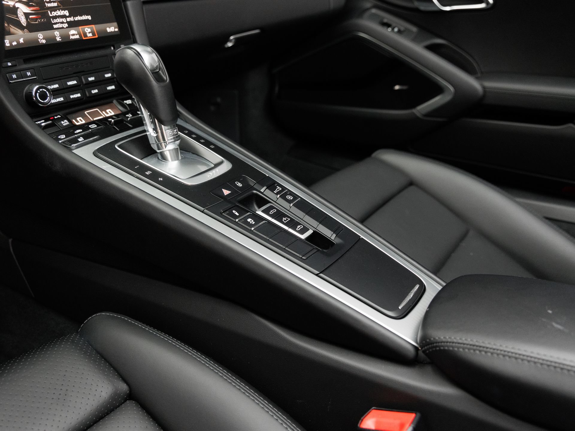Certified 2017 Porsche 911 Turbo AWD/4WD image 22