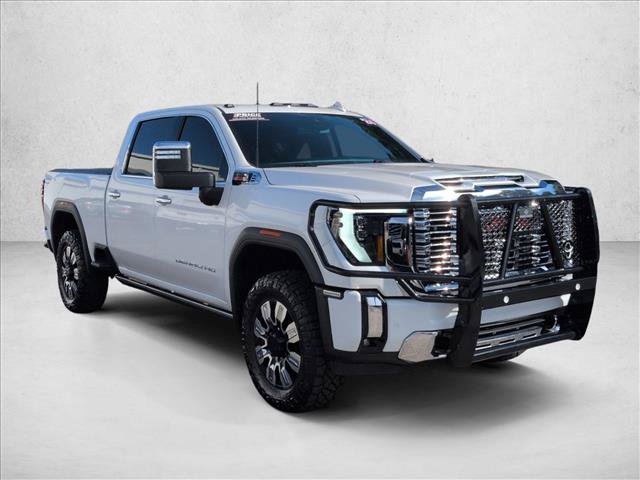 Used 2024 GMC Sierra 2500 Denali w/ Max Trailering Package AWD/4WD video 3