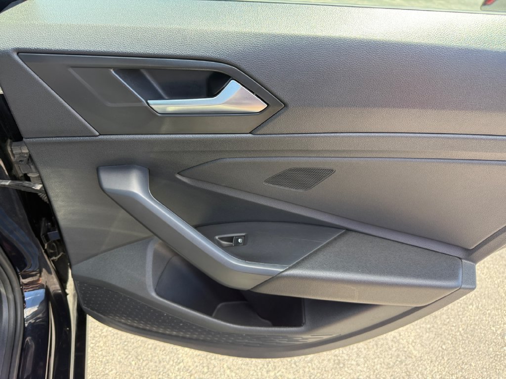 Used 2024 Volkswagen Jetta SE FWD image 20
